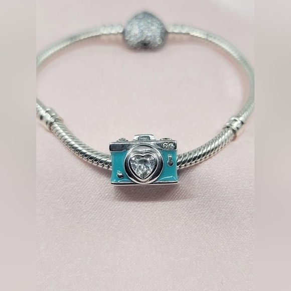 Charm for Bracelet Sterling Silver 925 Camera - Picture 1 of 4